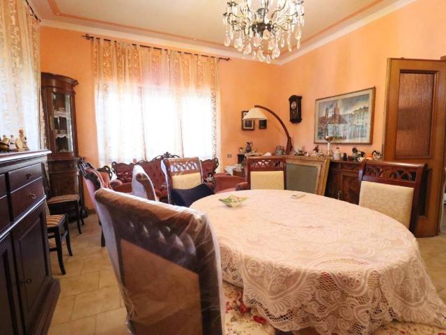 Villa Indipendente in vendita a Zodiaco, Roma Capitale