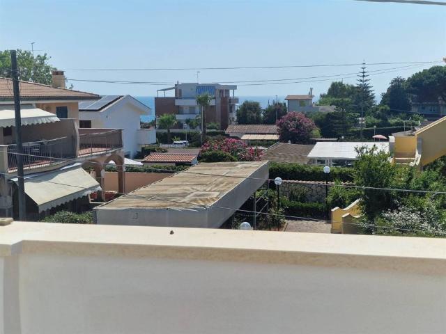 Villa Indipendente in vendita a Lido di Marechiaro, Roma Capitale