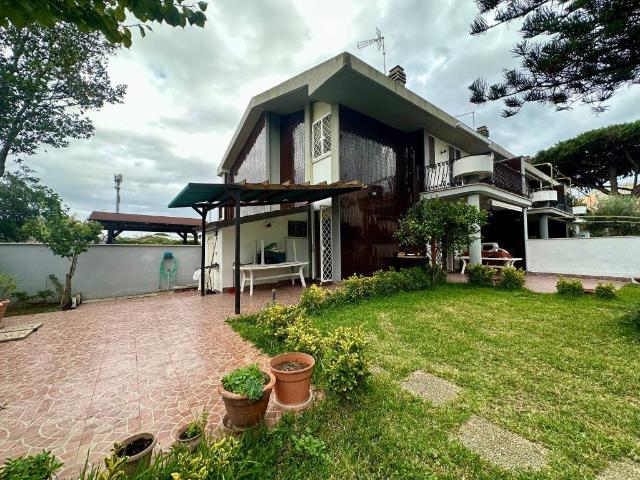 Villa Indipendente in vendita a Lido di Enea, Roma Capitale