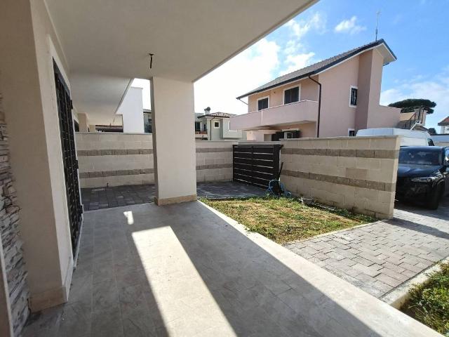 Villa Indipendente in vendita a Lido di Enea, Roma Capitale
