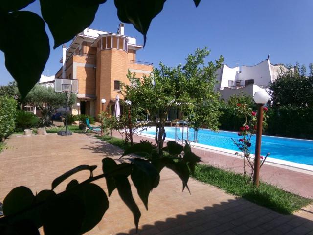 Villa Indipendente in vendita a Piscinari, Roma Capitale