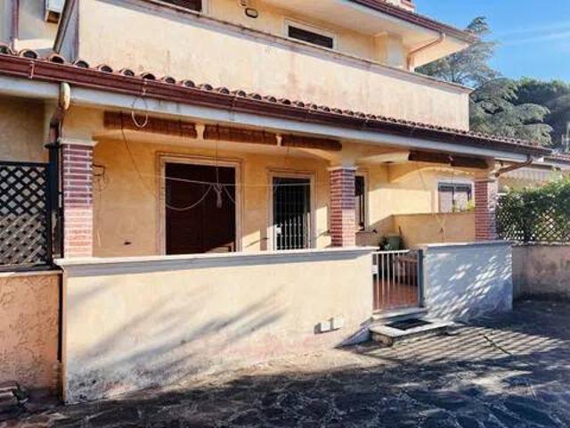 Villa Indipendente in vendita a Selva Secca, Roma Capitale
