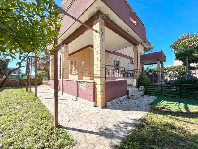 Villa Indipendente in vendita a Piscinari, Roma Capitale
