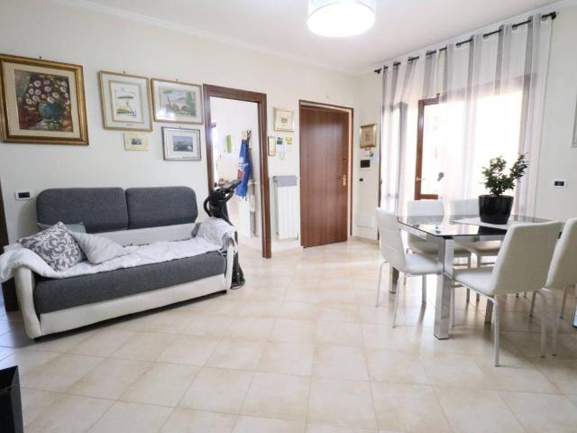Villa Indipendente in vendita a Piscinari, Roma Capitale