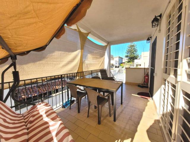 Villa Indipendente in vendita a Lido di Marechiaro, Roma Capitale