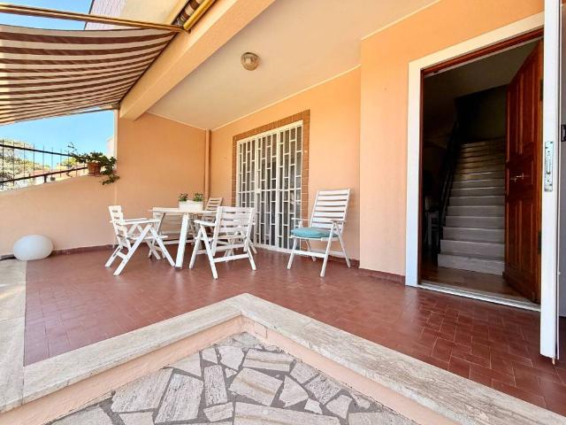 Villa Indipendente in vendita a Piscinari, Roma Capitale