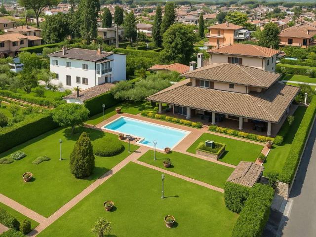 Villa Indipendente in vendita a Lido dei Pini, Anzio