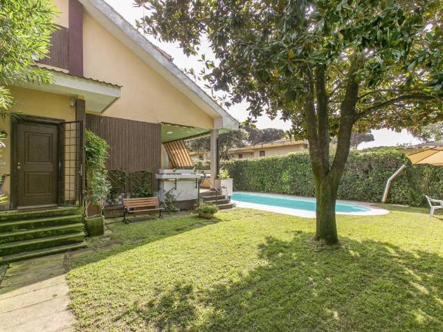 Villa Indipendente in vendita a Lido di Enea, Roma Capitale