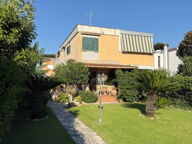 Villa Indipendente in vendita a Vignarola, Anzio