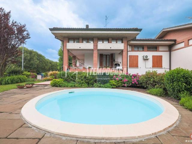 Villa Indipendente in vendita a Unione Terre d'Acqua, Anzola Dell'emilia
