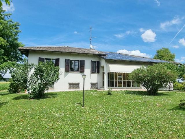 Villa Indipendente in vendita a Unione Terre d'Acqua, Anzola Dell'emilia