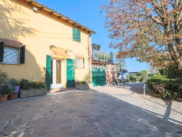 Villa Indipendente in vendita a Unione Terre d'Acqua, Anzola Dell'emilia