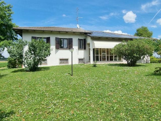 Villa Indipendente in vendita a Anzola dell'Emilia, Bologna