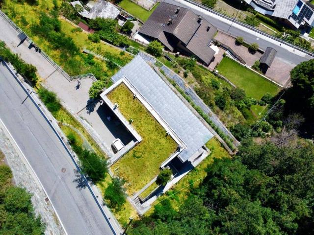 Villa Indipendente in vendita a Le Gotrau, Aosta