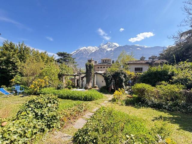 Villa Indipendente in vendita a Arpuilles, Aosta / Aoste