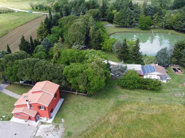 Villa Indipendente in vendita a Marche, Macerata