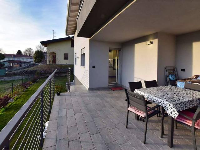 Villa Indipendente in vendita a Appiano Gentile, Lombardia