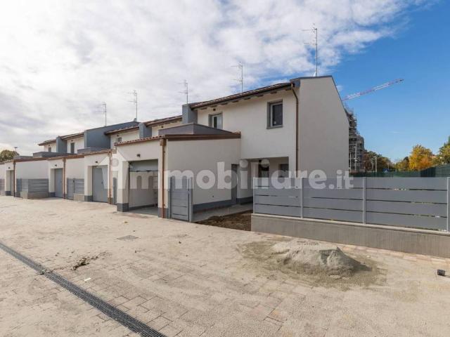 Villa Indipendente in vendita a Appiano Gentile, Lombardia