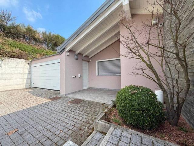 Villa Indipendente in vendita a Mont Beludrò, Appiano Gentile
