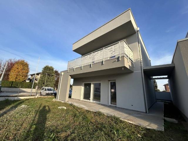 Villa Indipendente in vendita a Appiano Gentile, Lombardia
