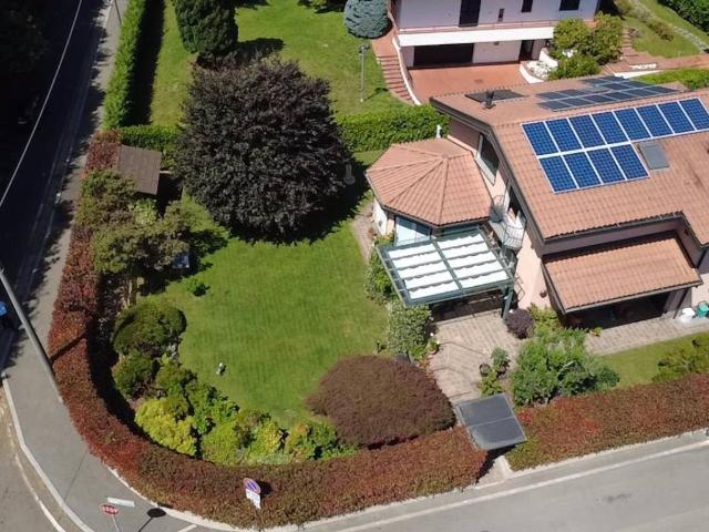 Villa Indipendente in vendita a Mont Beludrò, Appiano Gentile
