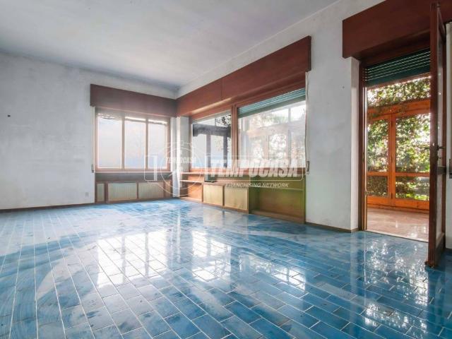 Villa Indipendente in vendita a Villa, Appiano Gentile