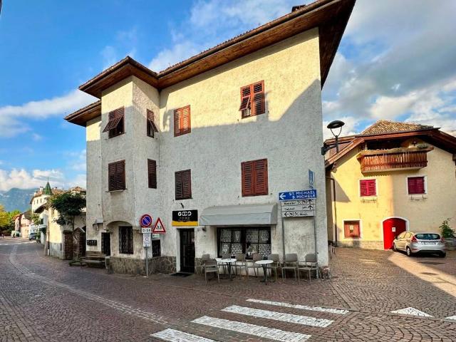 Villa Indipendente in vendita a Girlan - Cornaiano, Eppan an der Weinstraße - Appiano sulla Strada del Vino