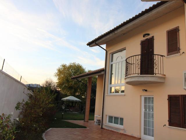 Villa Indipendente in vendita a Marche, Ascoli Piceno