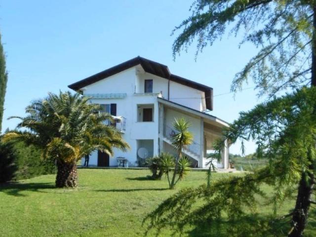Villa Indipendente in vendita a Marche, Ascoli Piceno