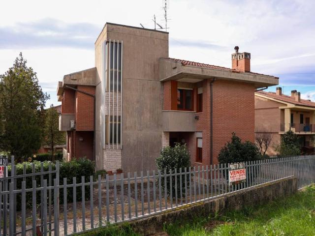 Villa Indipendente in vendita a Marche, Macerata