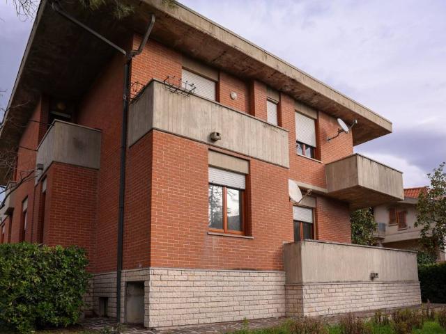 Villa Indipendente in vendita a Marche, Macerata