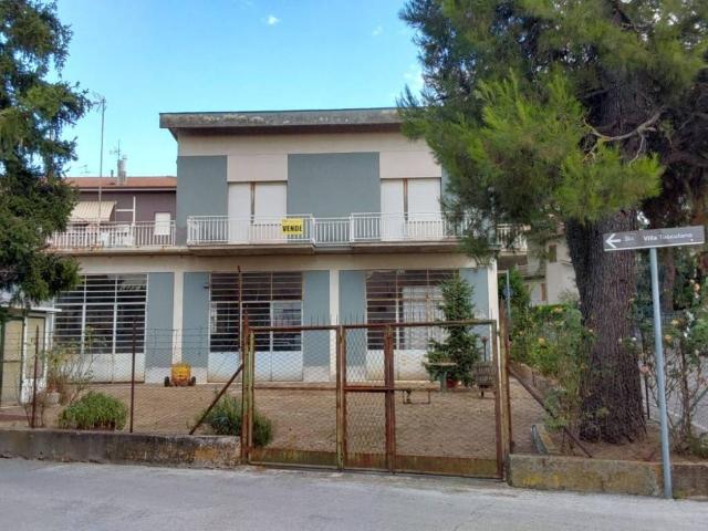 Villa Indipendente in vendita a Marche, Macerata
