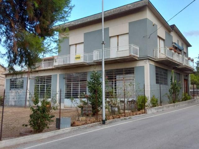 Villa Indipendente in vendita a Marche, Macerata