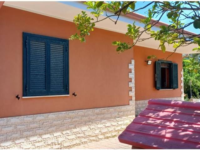 Villa Indipendente in vendita a Campo di Carne, Aprilia