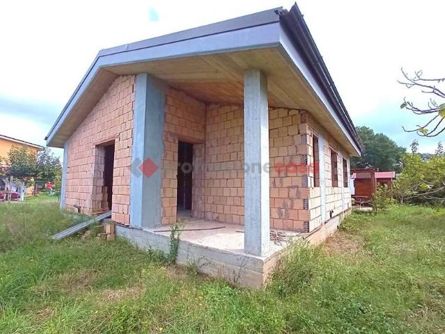 Villa Indipendente in vendita a La Cogna, Aprilia