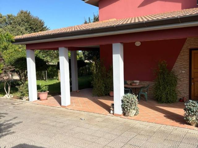 Villa Indipendente in vendita a Pantanelle, Aprilia