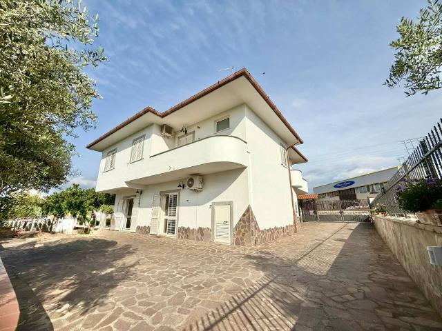 Villa Indipendente in vendita a Camilleri, Aprilia
