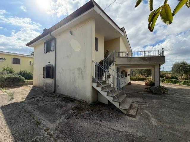 Villa Indipendente in vendita a Lampione, Aprilia