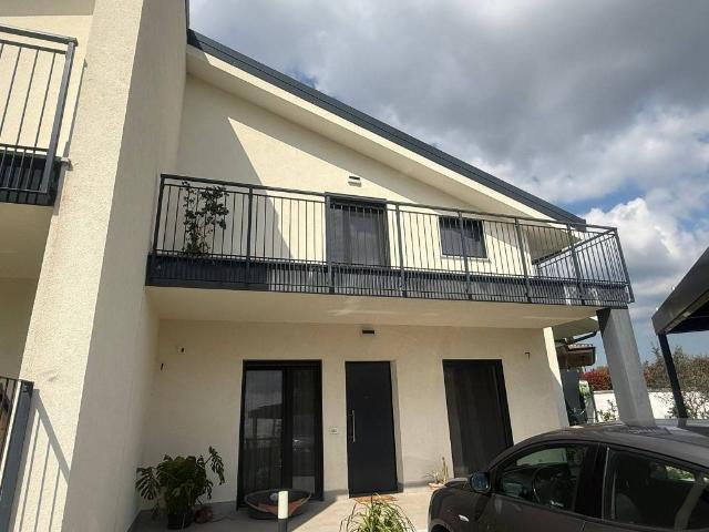 Villa Indipendente in vendita a Guardapasso, Aprilia