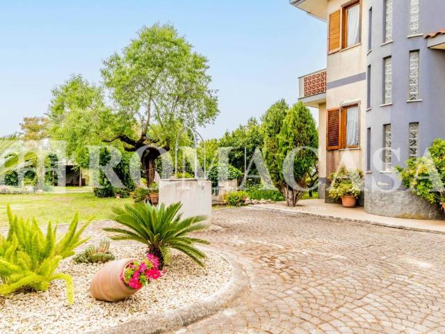 Villa Indipendente in vendita a Aprilia, Lazio