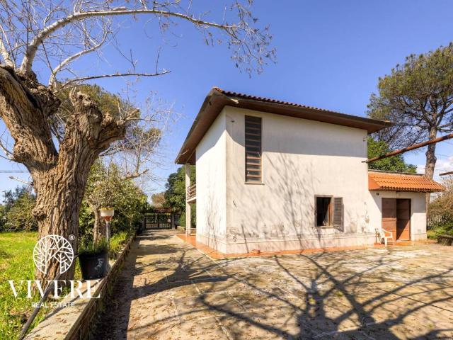 Villa Indipendente in vendita a Aprilia, Lazio