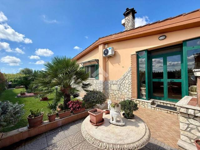 Villa Indipendente in vendita a Campo di Carne, Aprilia
