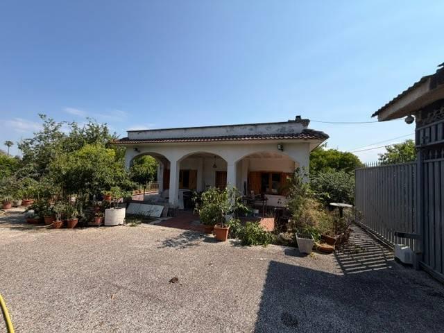 Villa Indipendente in vendita a Le Salzare, Aprilia
