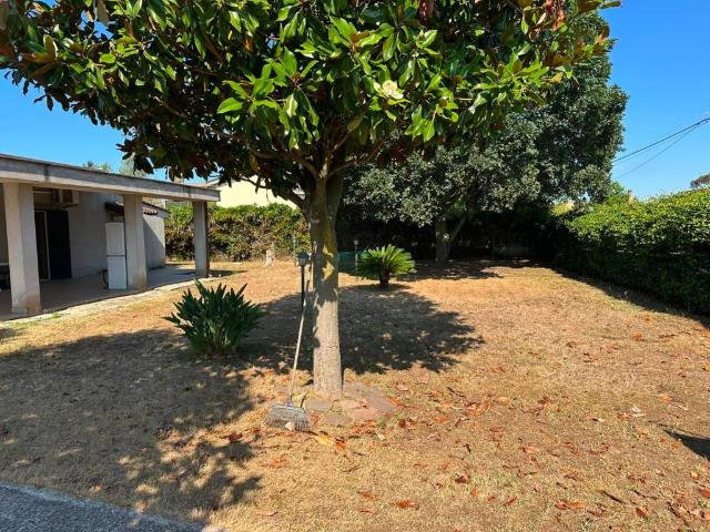Villa Indipendente in vendita a Campo di Carne, Aprilia