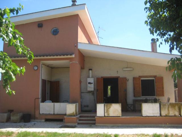 Villa Indipendente in vendita a La Cogna, Aprilia