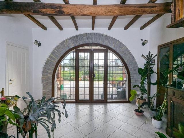 Villa Indipendente in vendita a Camilleri, Aprilia