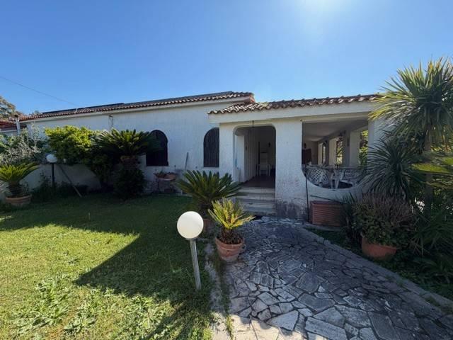 Villa Indipendente in vendita a Villaggio Verde, Aprilia