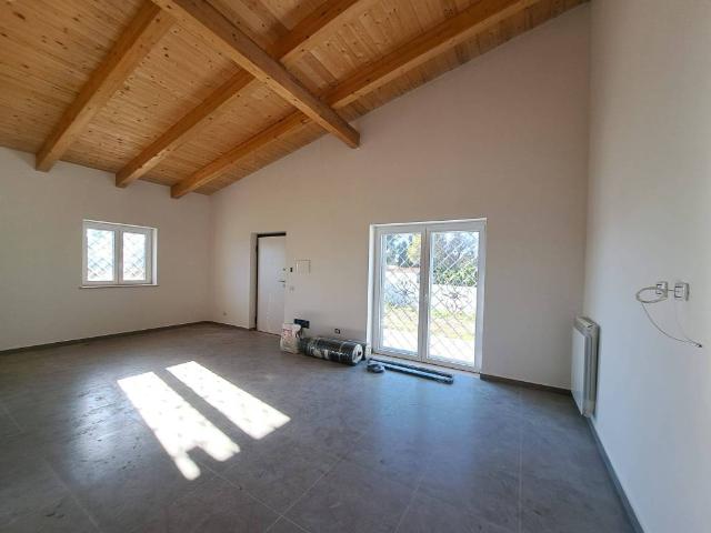 Villa Indipendente in vendita a Aprilia, Lazio