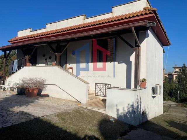 Villa Indipendente in vendita a Valle Carniera, Aprilia