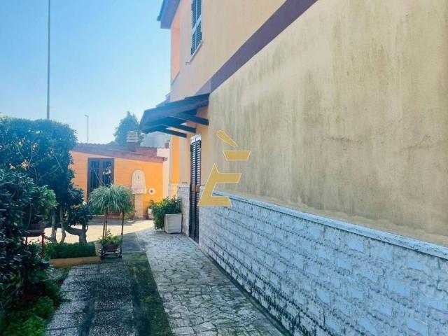 Villa Indipendente in vendita a La Cogna, Aprilia